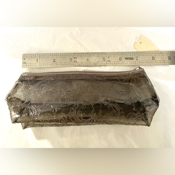 Bath and Body Works Cosmetic Bag - Picture 6 of 10